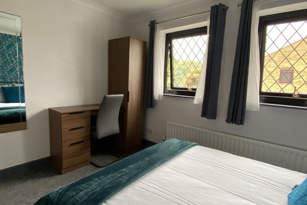 Suburban 2-Bed, Entire Home, Free Parking, Maidstone, Kent Uk Boxley Exterior photo